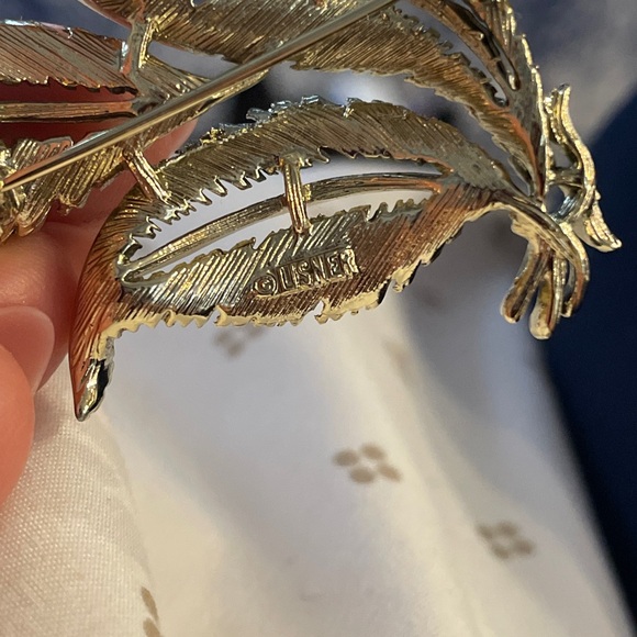 Vintage Brooches lot 5 Gold Tone - Picture 14 of 15